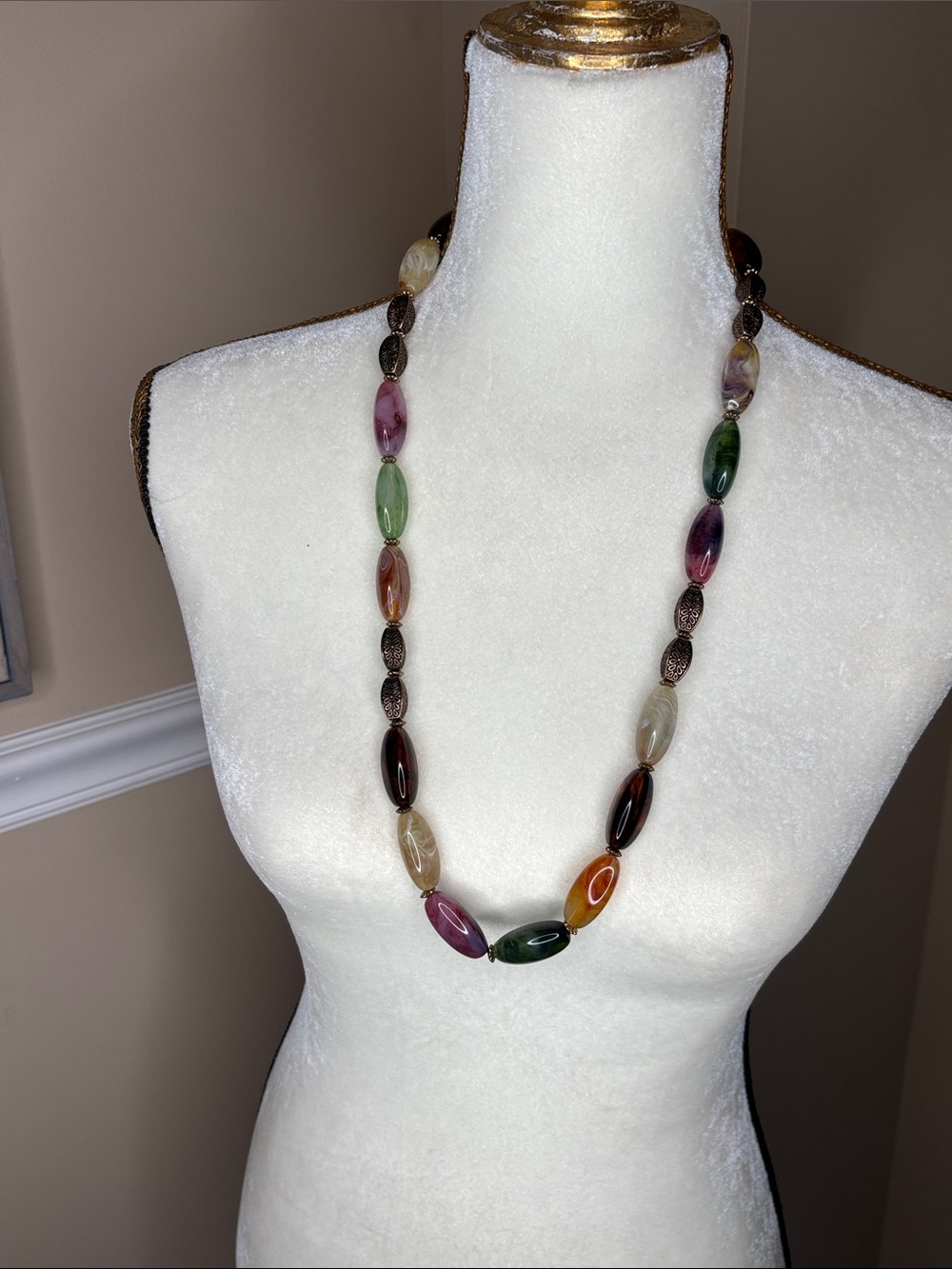 Multicolor Oval Bead Necklace for Women